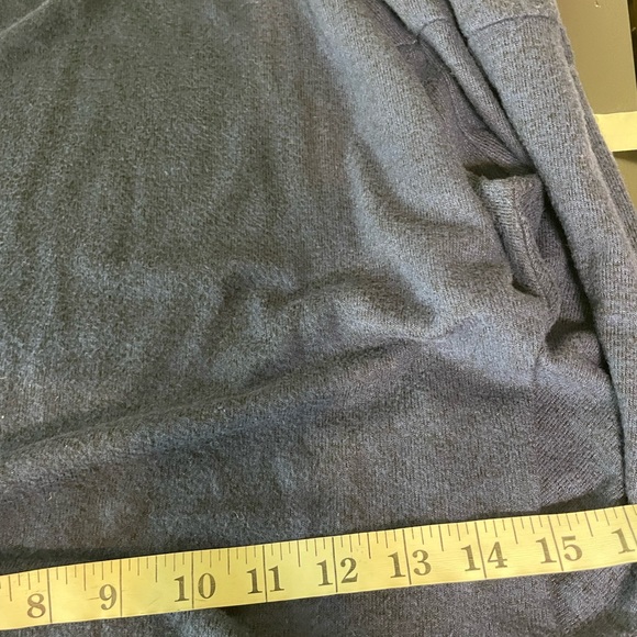 Gibson Navy Bell Sleeve Cozy Fleece Pullover - Picture 11 of 11